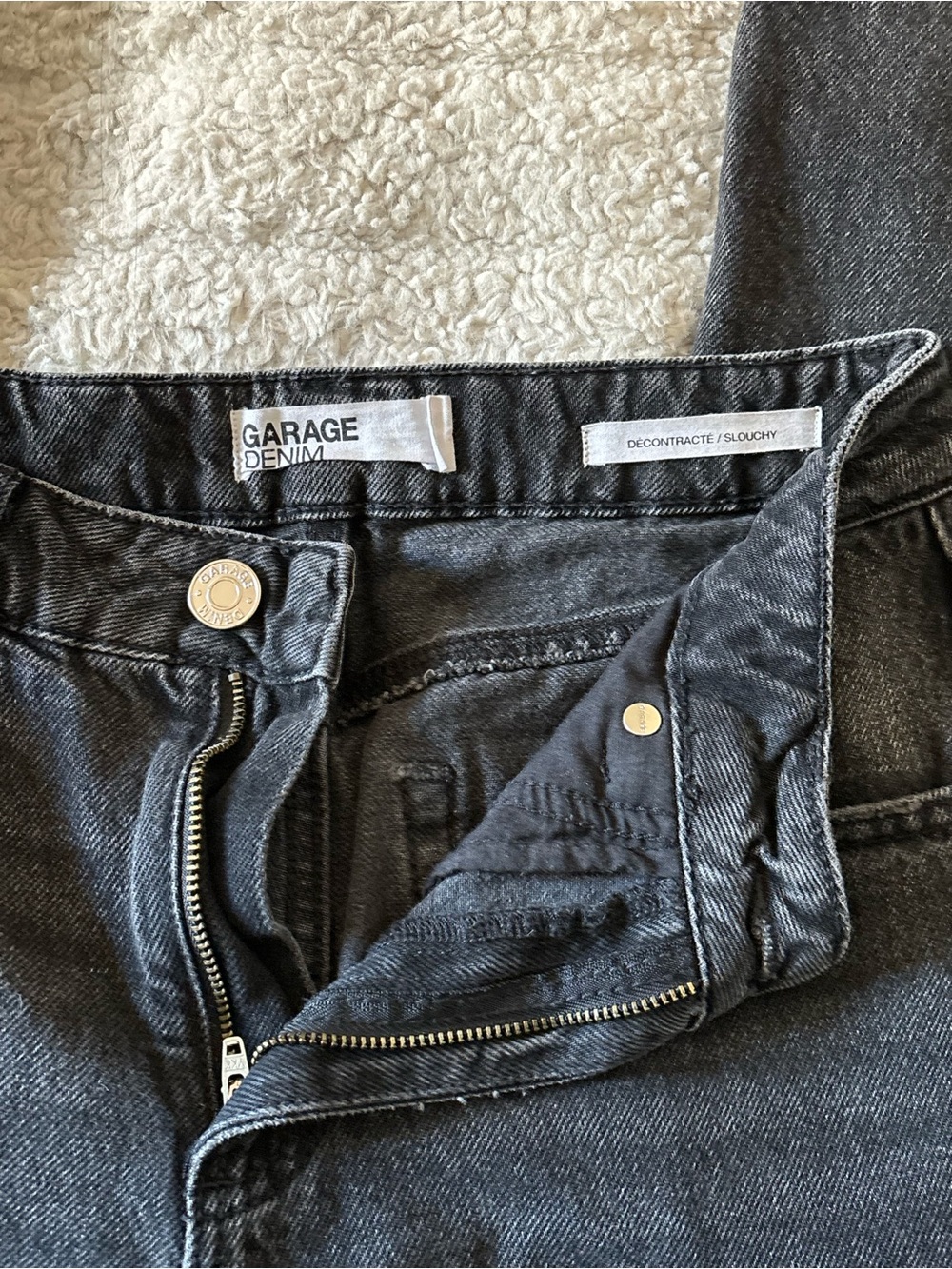 Garage Black Slouchy Jeans - Size 3 - Picture 3 of 3